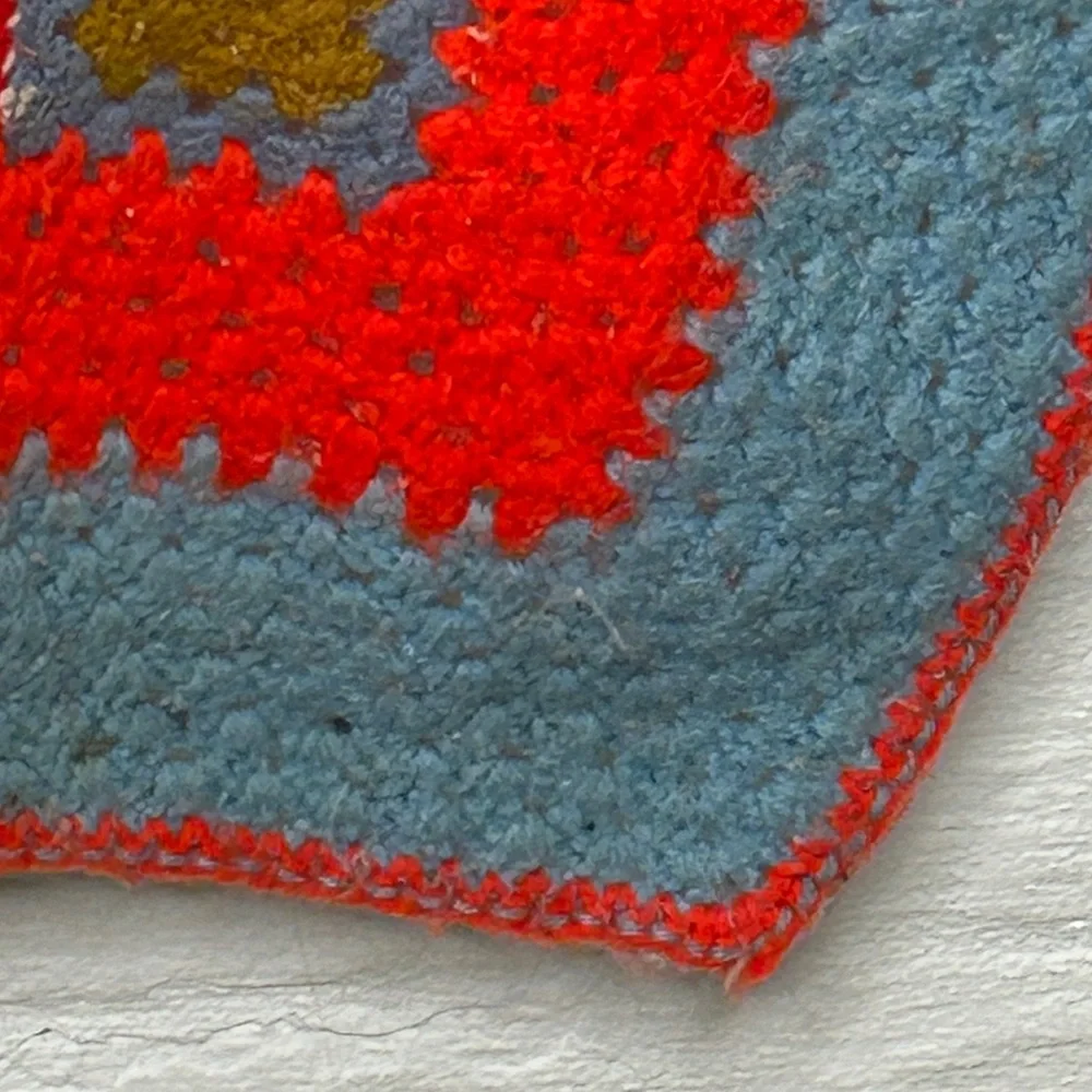 Vintage Colorful Granny Square Crochet Afghan Throw Blanket Multicolor 67 x 42